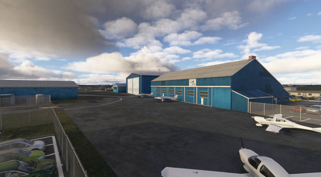 Cloudberry Creations EGTK London Oxford/Kidlington Airport