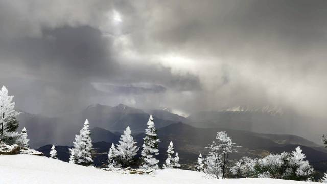 Floyd's Epic Clouds